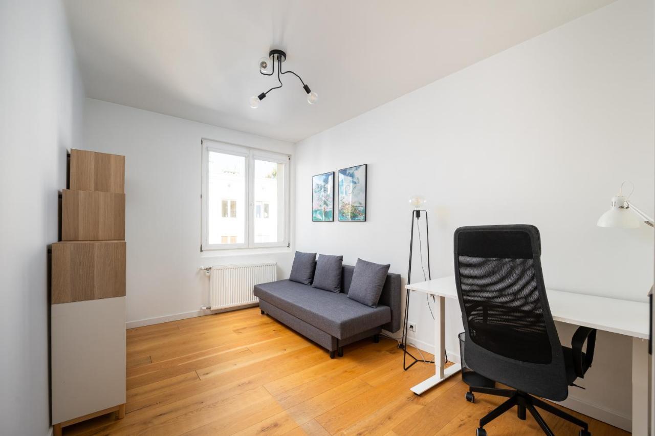 Ochota Siewierska Modern Apartmán *
